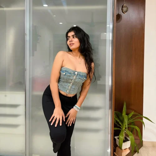 high profile Call Girls in Delhi
