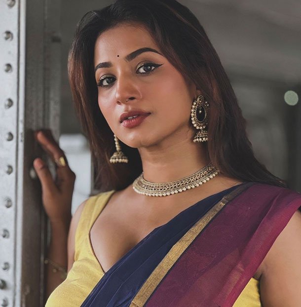 female Call Girls in Delhi